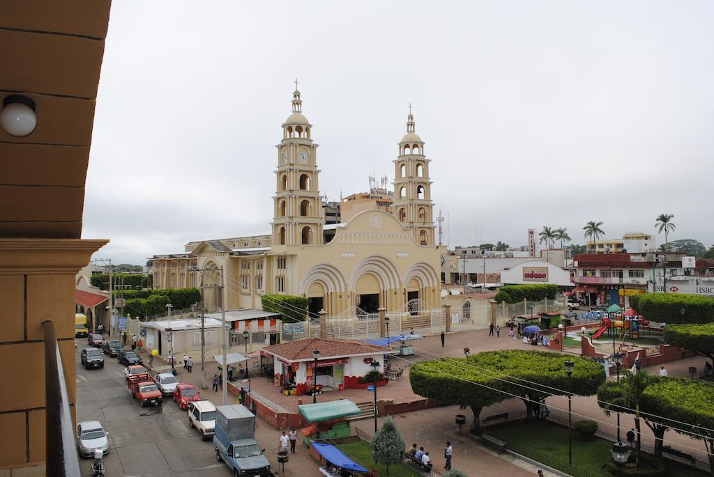 Hotel Arcos Del Parque Acayucan Luaran gambar
