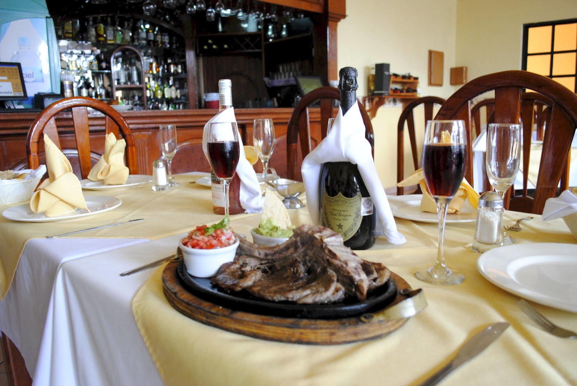 Hotel Arcos Del Parque Acayucan Luaran gambar