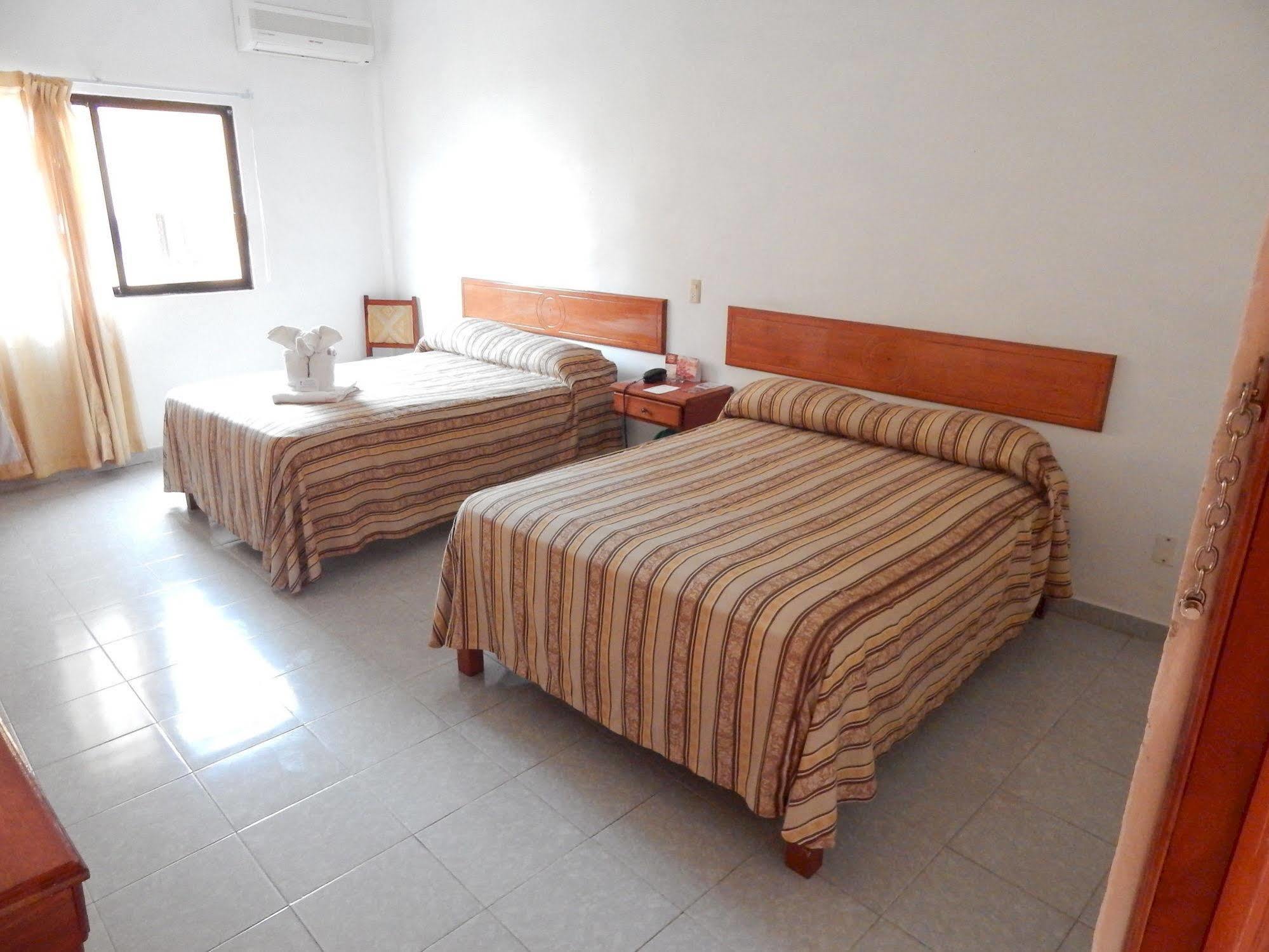 Hotel Arcos Del Parque Acayucan Luaran gambar